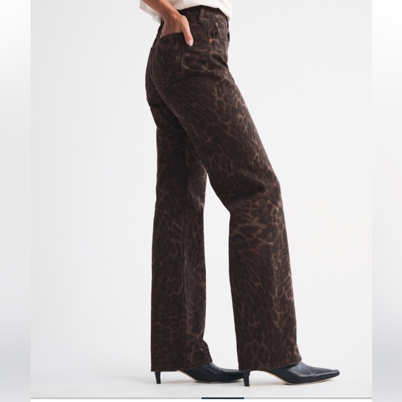 🐆 Abercrombie Curve Love 90s Relaxed Leopard Print Straight Leg Jeans 26L NWT - Picture 10 of 13